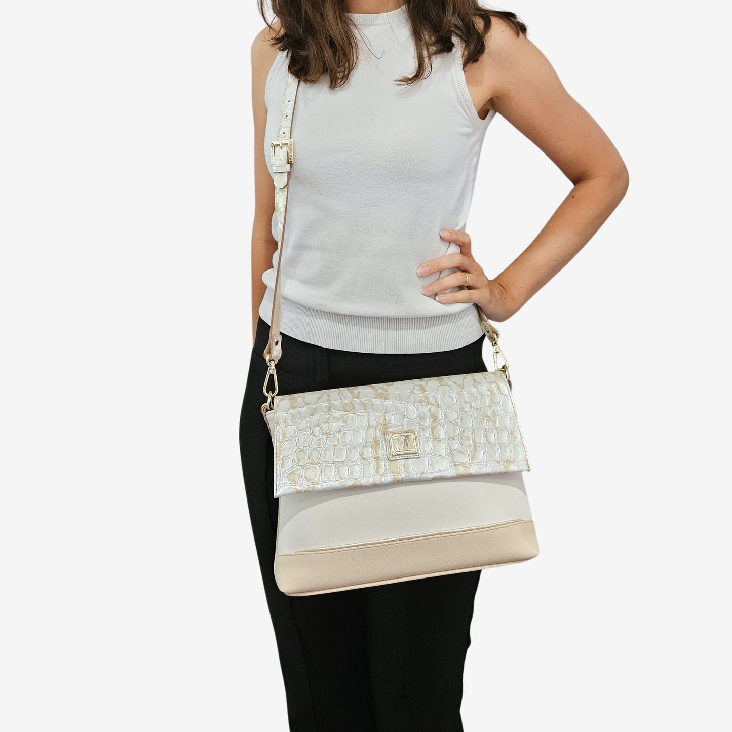 Cavalinho Outlet Mystic 3 in 1: Clutch, Handbag or Crossbody Bag for Women SKU 18460509.31.99. #color_beige / white