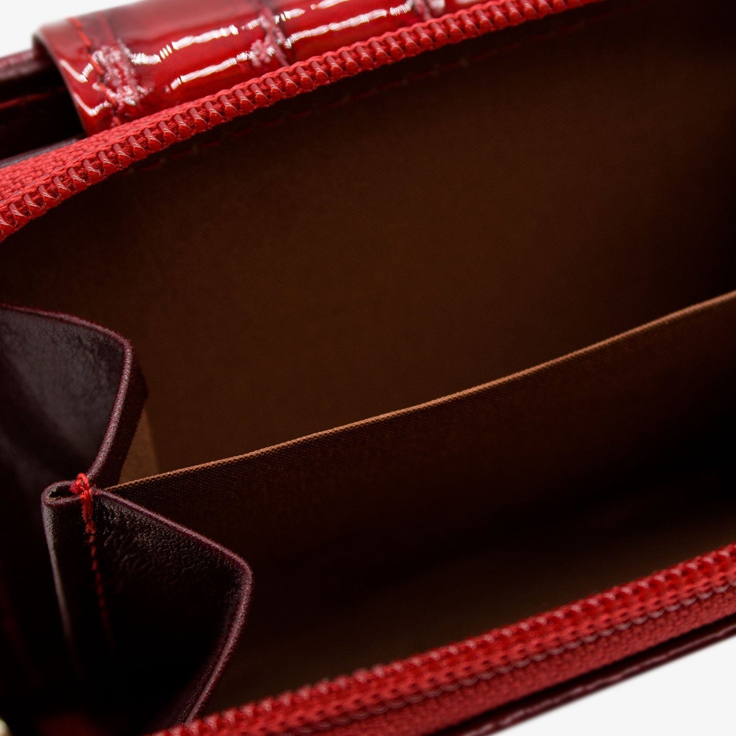Cavalinho Royal Wallet SKU 28390218.23 #color_Black / White / Red / Silver